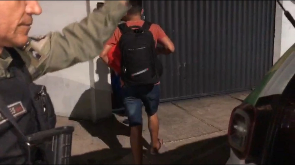 Passageiro é conduzido em Teresina após tentar embarcar sem documentação em ônibus