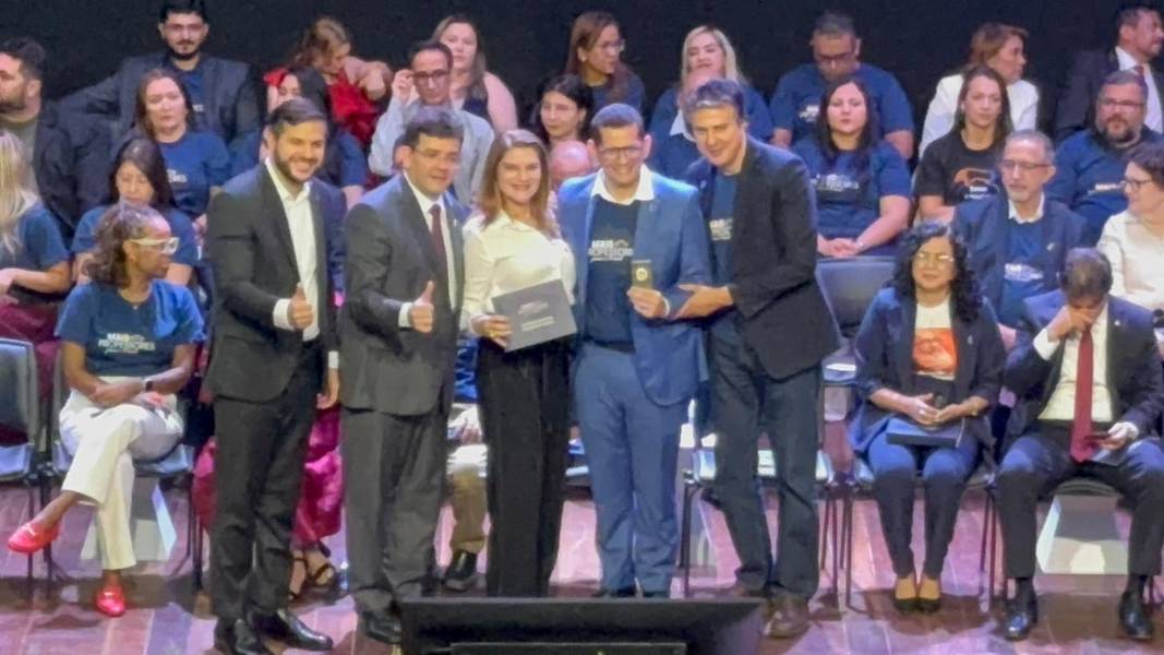 Piauí recebe entrega de Carteiras Nacionais Docentes com a presença de ministros