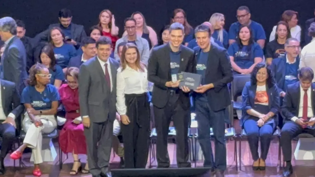 Piauí recebe entrega de Carteiras Nacionais Docentes com a presença de ministros