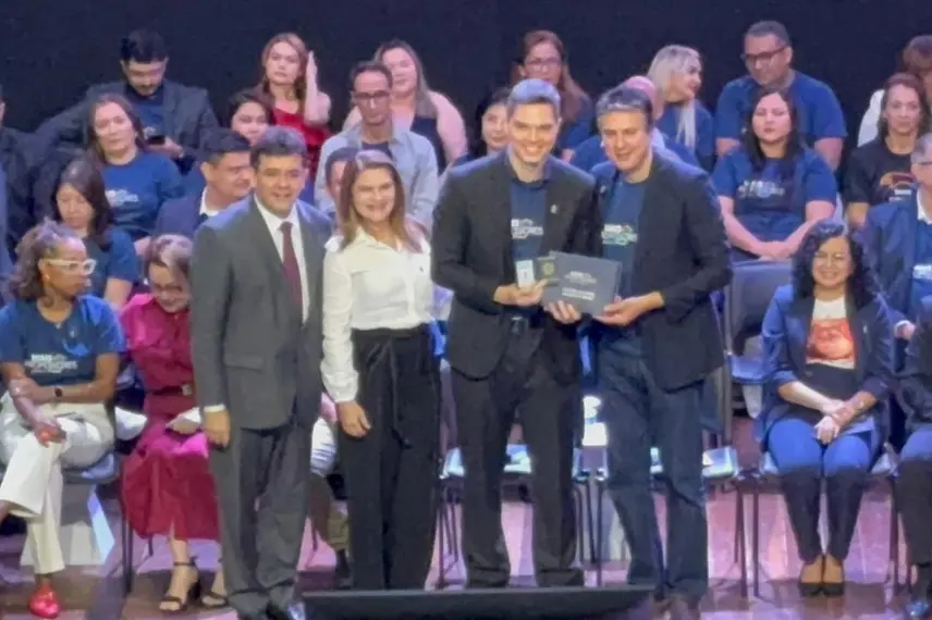 Piauí recebe entrega de Carteiras Nacionais Docentes com a presença de ministros