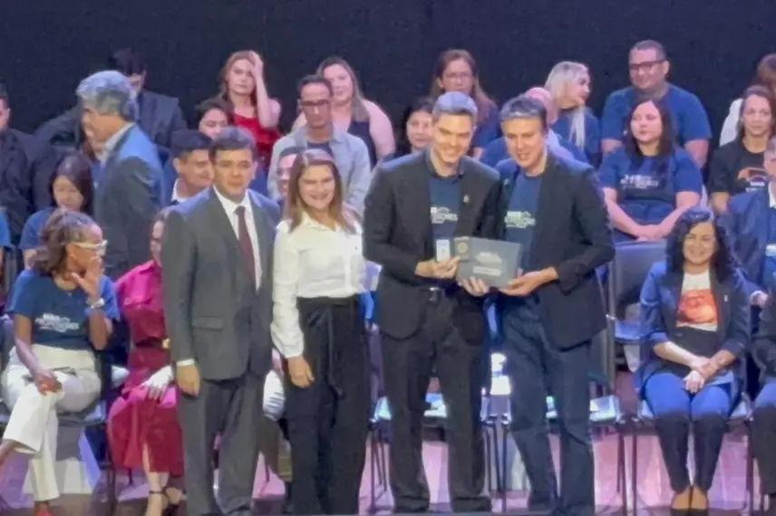 Piauí recebe entrega de Carteiras Nacionais Docentes com a presença de ministros