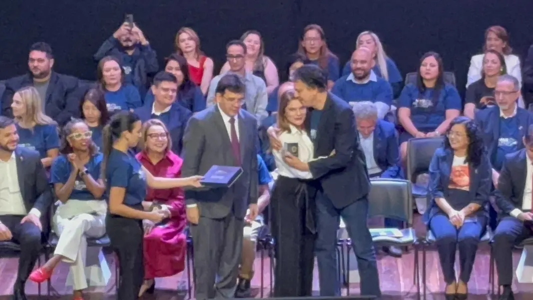 Piauí recebe entrega de Carteiras Nacionais Docentes com a presença de ministros