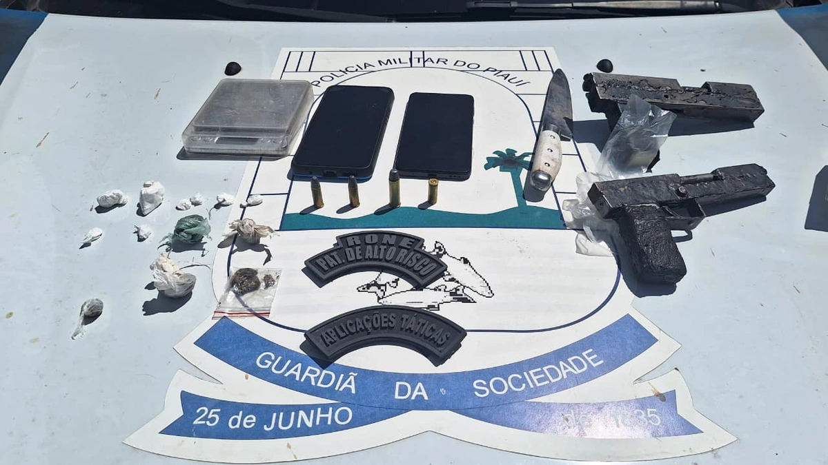 PM apreende dupla com armas e drogas após perseguição na zona Leste de Teresina