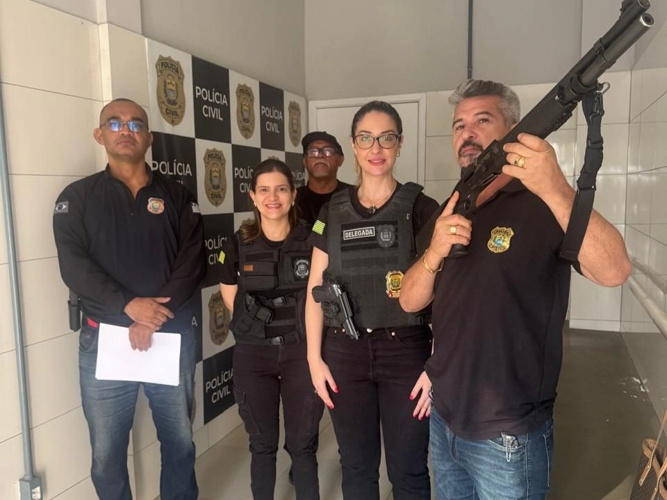 Polícia Civil prende suspeita de atear fogo em homem na zona sul da capital