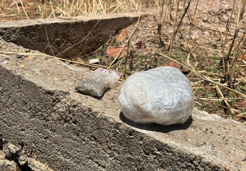 Polícia Militar apreende drogas em terreno baldio em Picos