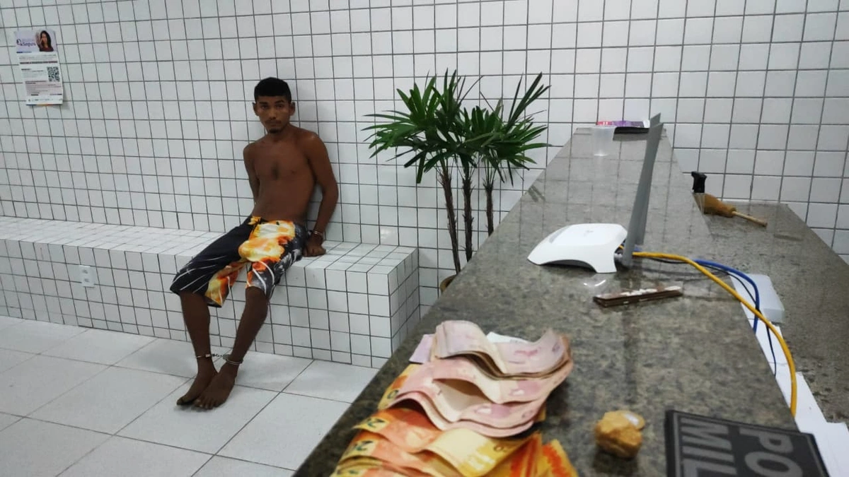 Polícia Militar prende suspeito conhecido como 'Cavaleiro do PCC' em Parnaíba