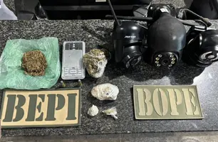 Polícia prende suspeitos de homicídio com drogas durante operação em Piripiri (Foto: Divulgação/PMPI)