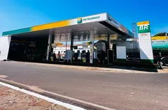 Posto vai pagar multa após flagra da venda de gasolina adulterada no Piauí