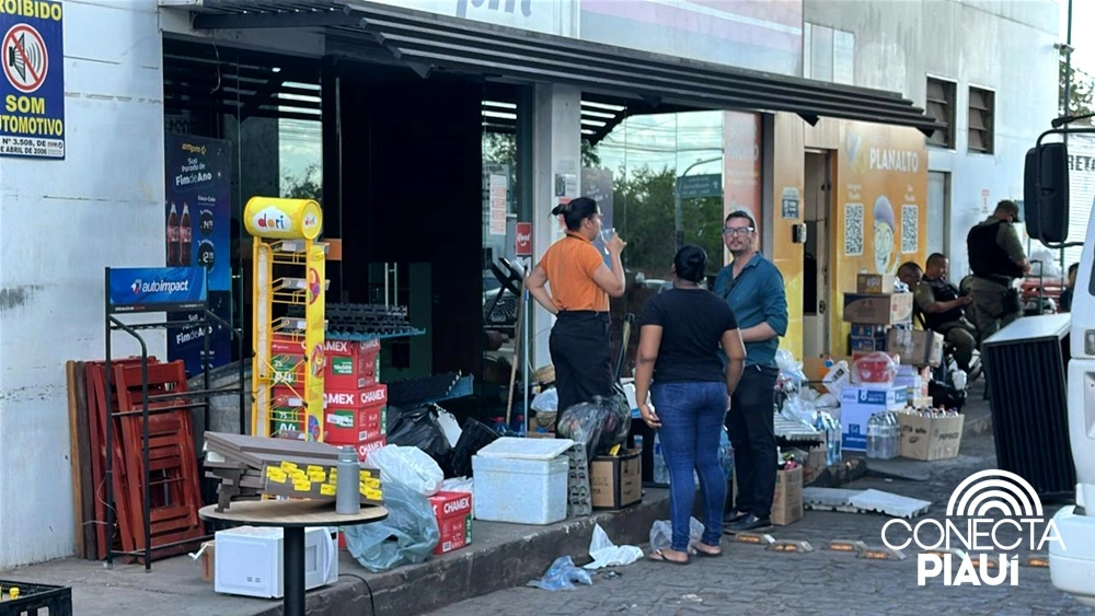 Posto é alvo de ação de despejo com acompanhamento da Polícia Militar em Teresina