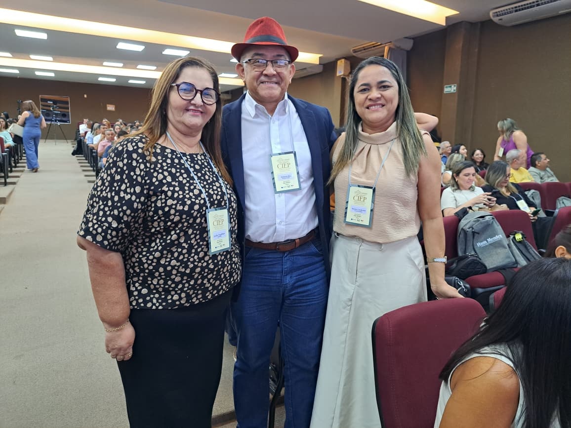 Prefeito Abdoral Melo participa do 1º Congresso Interestadual de Educação Pública