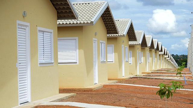 Prefeitura assina ordem de serviço para novos residenciais em Campo Maior