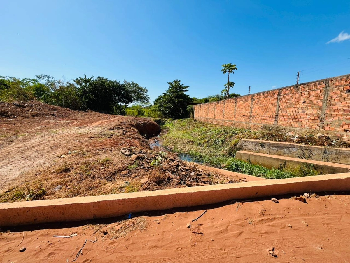 Prefeitura de Esperantina intensifica limpeza nos bairros da cidade