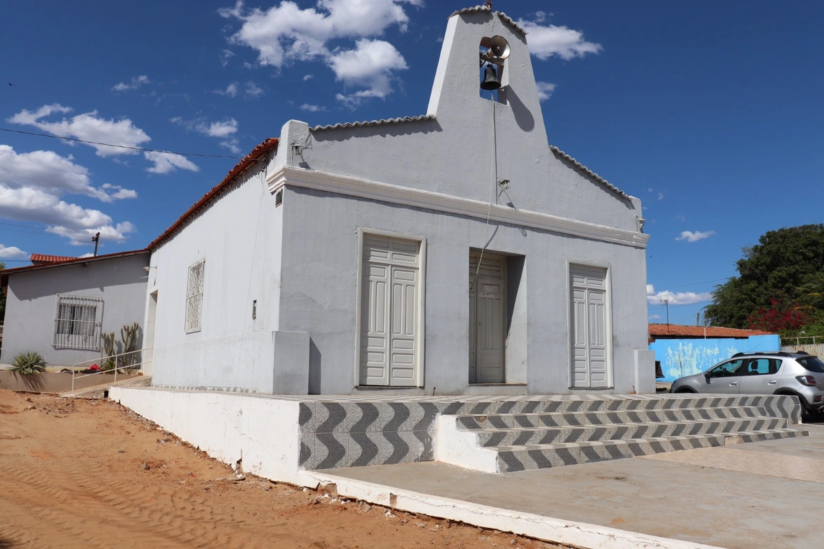 Prefeitura de São Raimundo Nonato intensifica obras para entregar Praça da Igreja de Santa Luzia