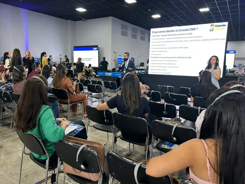 Primeiro dia do Conexão CNM reúne prefeitos piauienses em Teresina