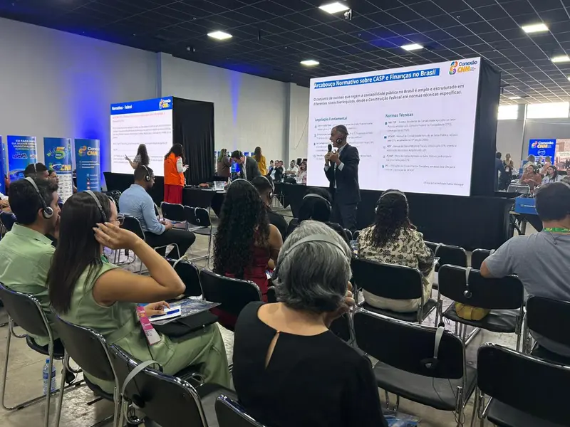 Primeiro dia do Conexão CNM reúne prefeitos piauienses em Teresina