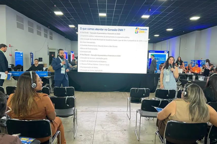 Primeiro dia do Conexão CNM reúne prefeitos piauienses em Teresina