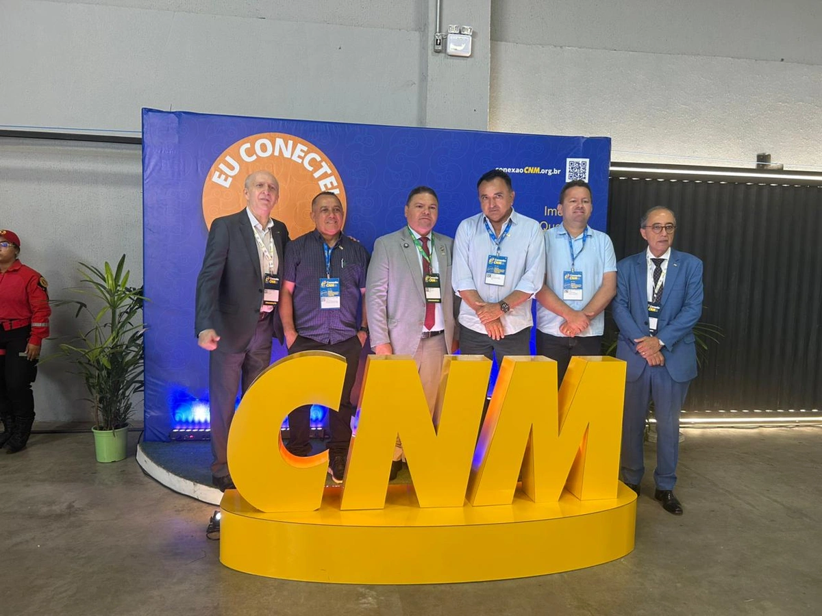 Primeiro dia do Conexão CNM reúne prefeitos piauienses em Teresina