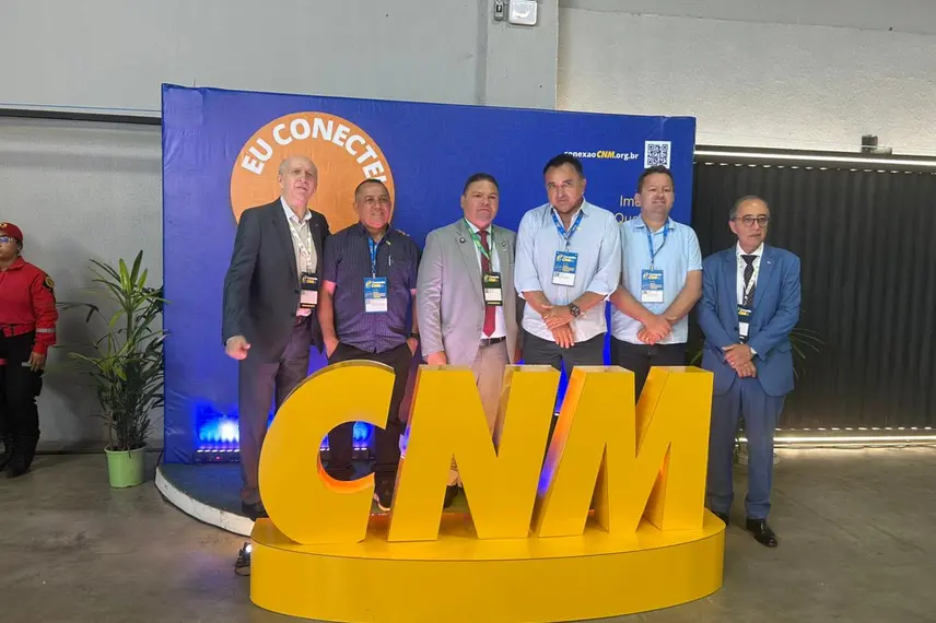 Primeiro dia do Conexão CNM reúne prefeitos piauienses em Teresina