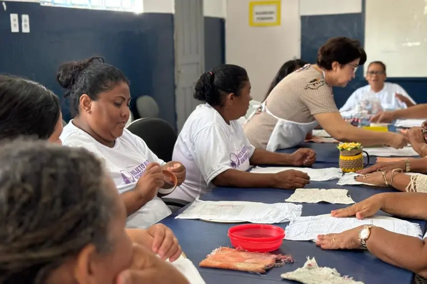 Projeto fortalece empreendedorismo feminino com artesanato e geração de renda