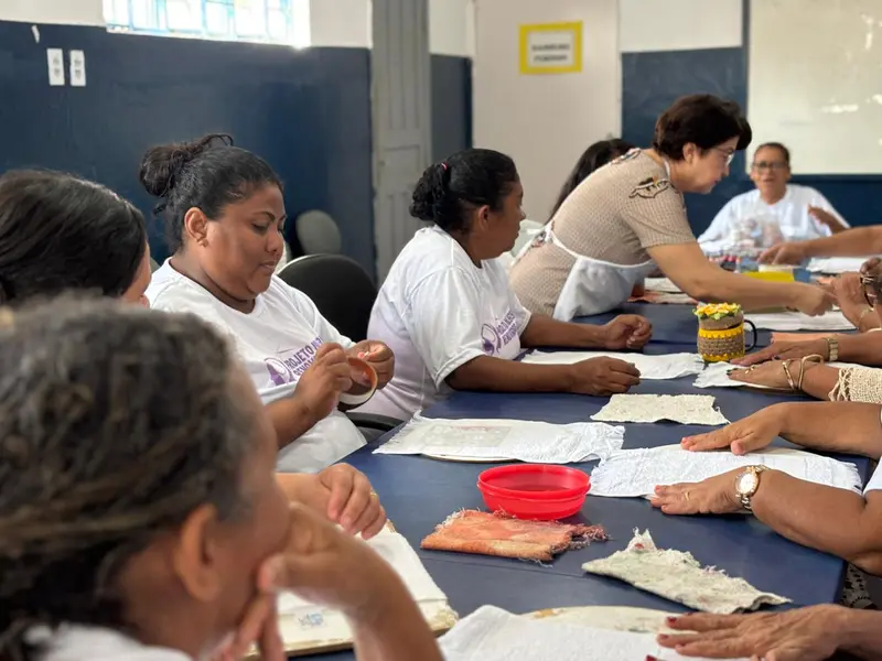 Projeto fortalece empreendedorismo feminino com artesanato e geração de renda