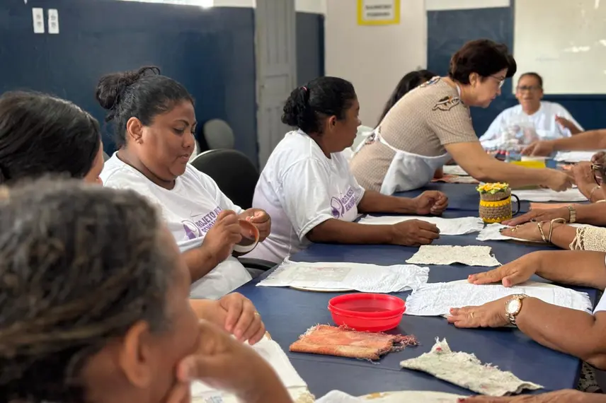 Projeto fortalece empreendedorismo feminino com artesanato e geração de renda