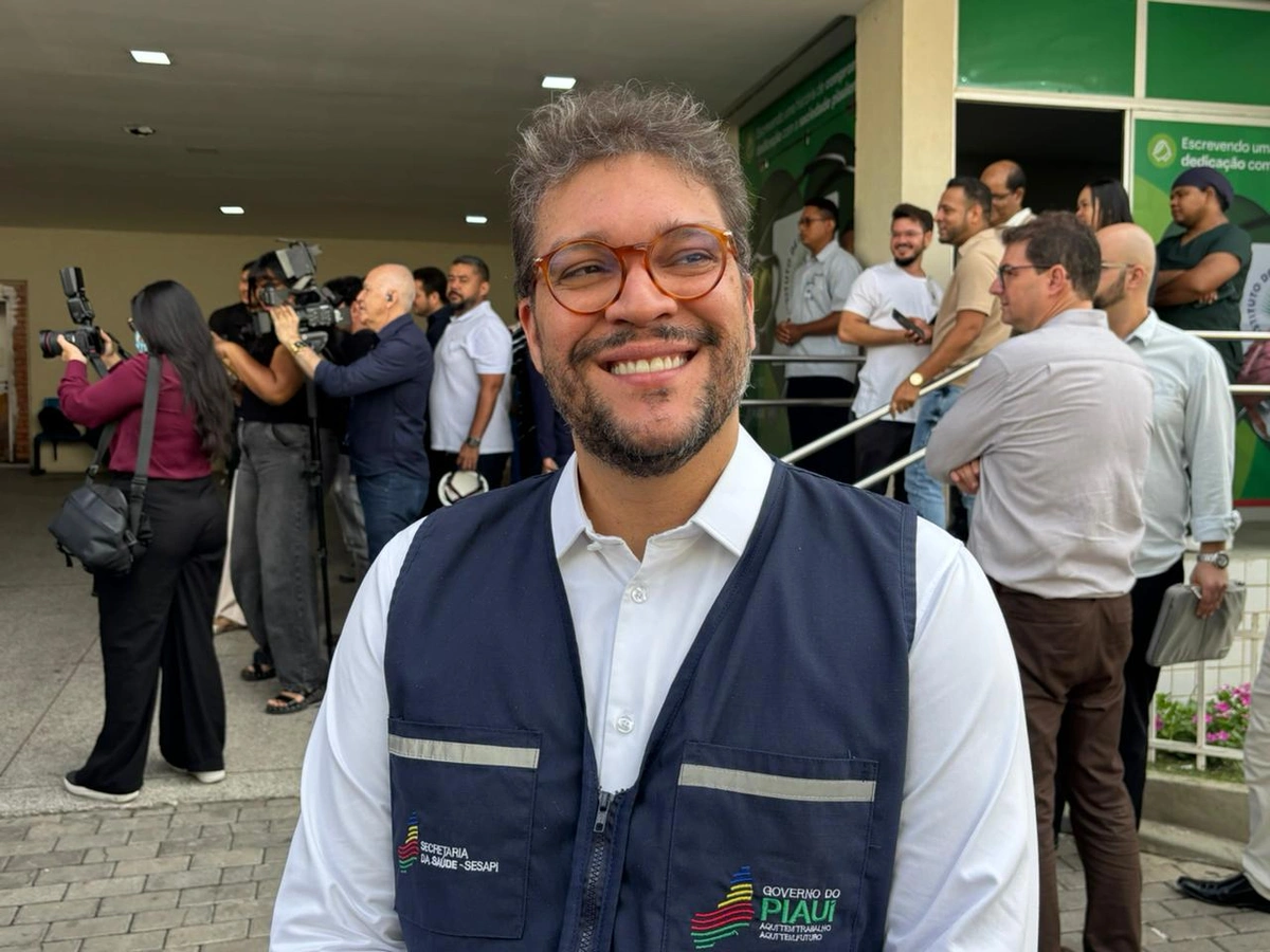 Rafael Fonteles entrega UTI do Hospital Natan Portella e anuncia reforma