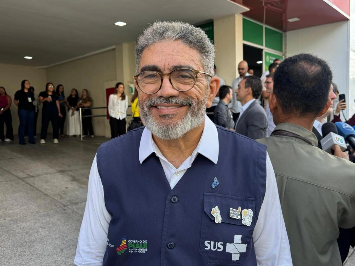 Rafael Fonteles entrega UTI do Hospital Natan Portella e anuncia reforma