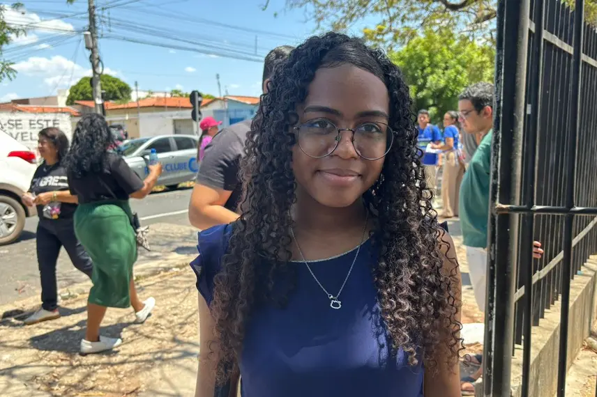 Segundo dia do Enem 2025: Conecta Piauí acompanha movimento perto na UESPI