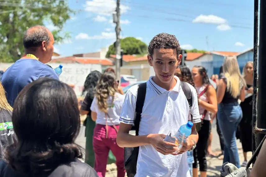 Segundo dia do Enem 2025: Conecta Piauí acompanha movimento perto na UESPI