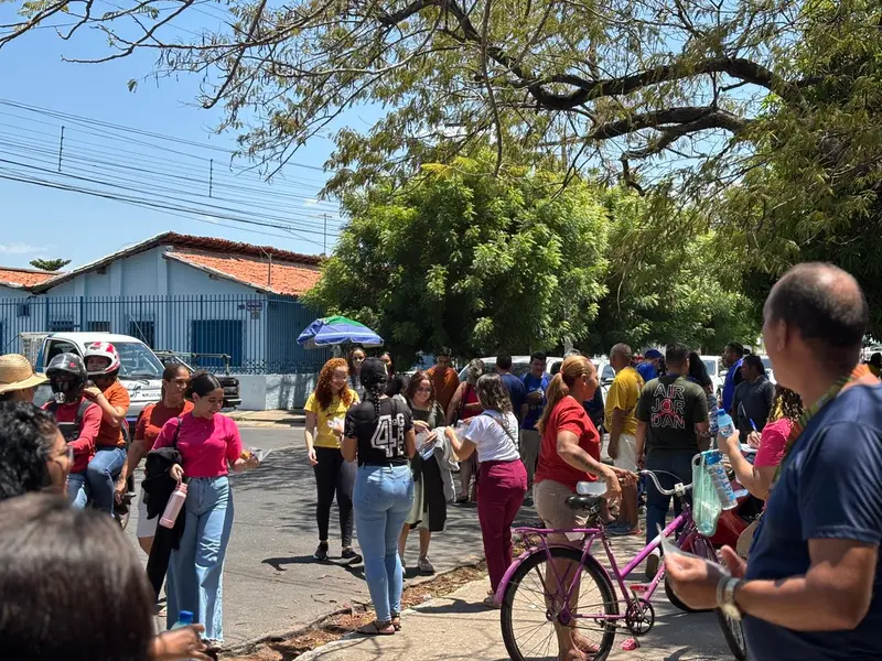 Segundo dia do Enem 2025: Conecta Piauí acompanha movimento perto na UESPI