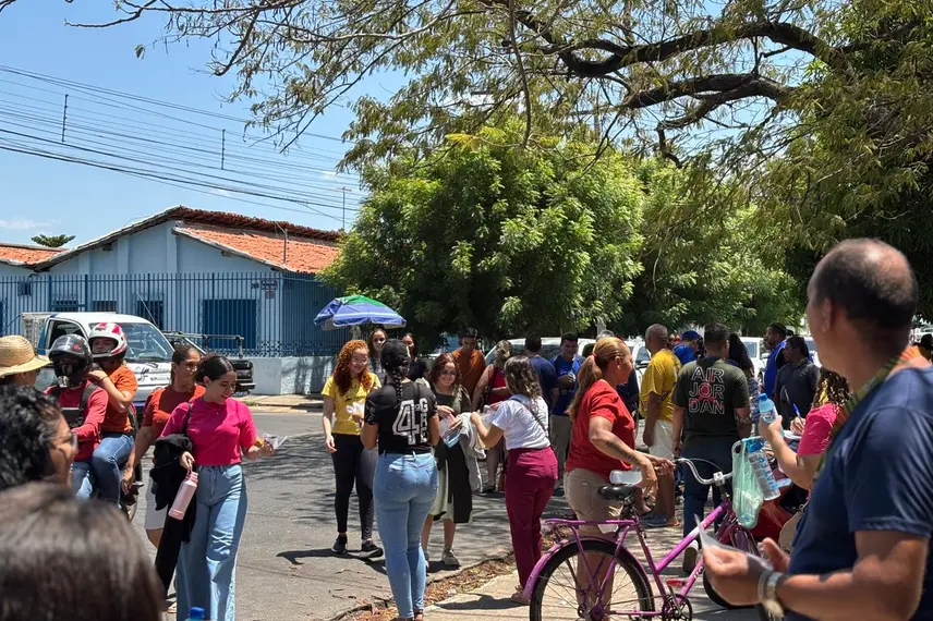 Segundo dia do Enem 2025: Conecta Piauí acompanha movimento perto na UESPI