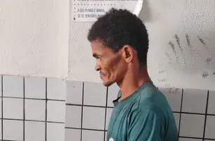 Suspeito de matar homem a pedrada é preso pela Força Tática em Teresina (Foto: Reprodução)