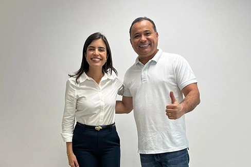 Tabata Amaral e Evaldo Gomes