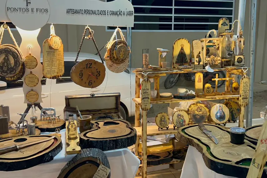 Taty Girl movimenta a 33ª Festa do Leite em São José do Divino