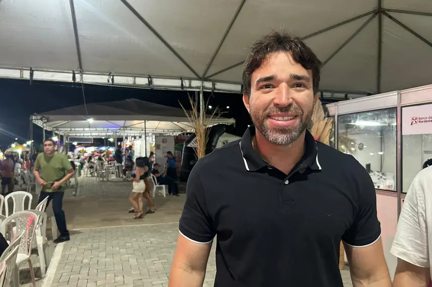 Taty Girl movimenta a 33ª Festa do Leite em São José do Divino