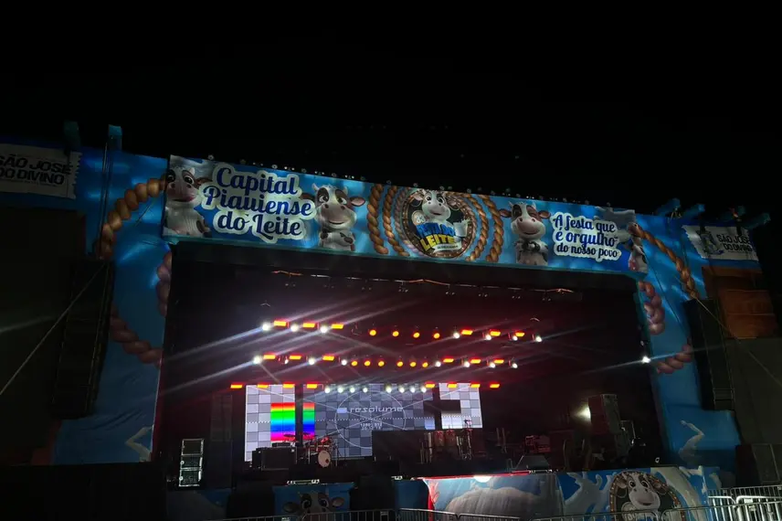 Taty Girl movimenta a 33ª Festa do Leite em São José do Divino