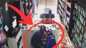 Trio armado assalta loja de celulares no Centro Comercial de Oeiras (Foto: Reprodução)