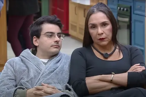 Yoná e Dudu Camargo