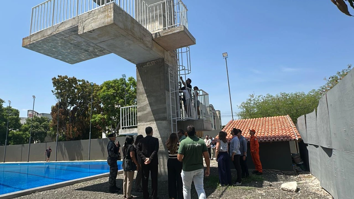 Acadepol inaugura piscina semiolímpica e amplia formação das forças de segurança