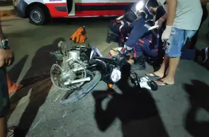 Acidente grave deixa dois motociclistas feridos em avenida de Parnaíba (Foto: Conecta Piauí / Folha do Delta)