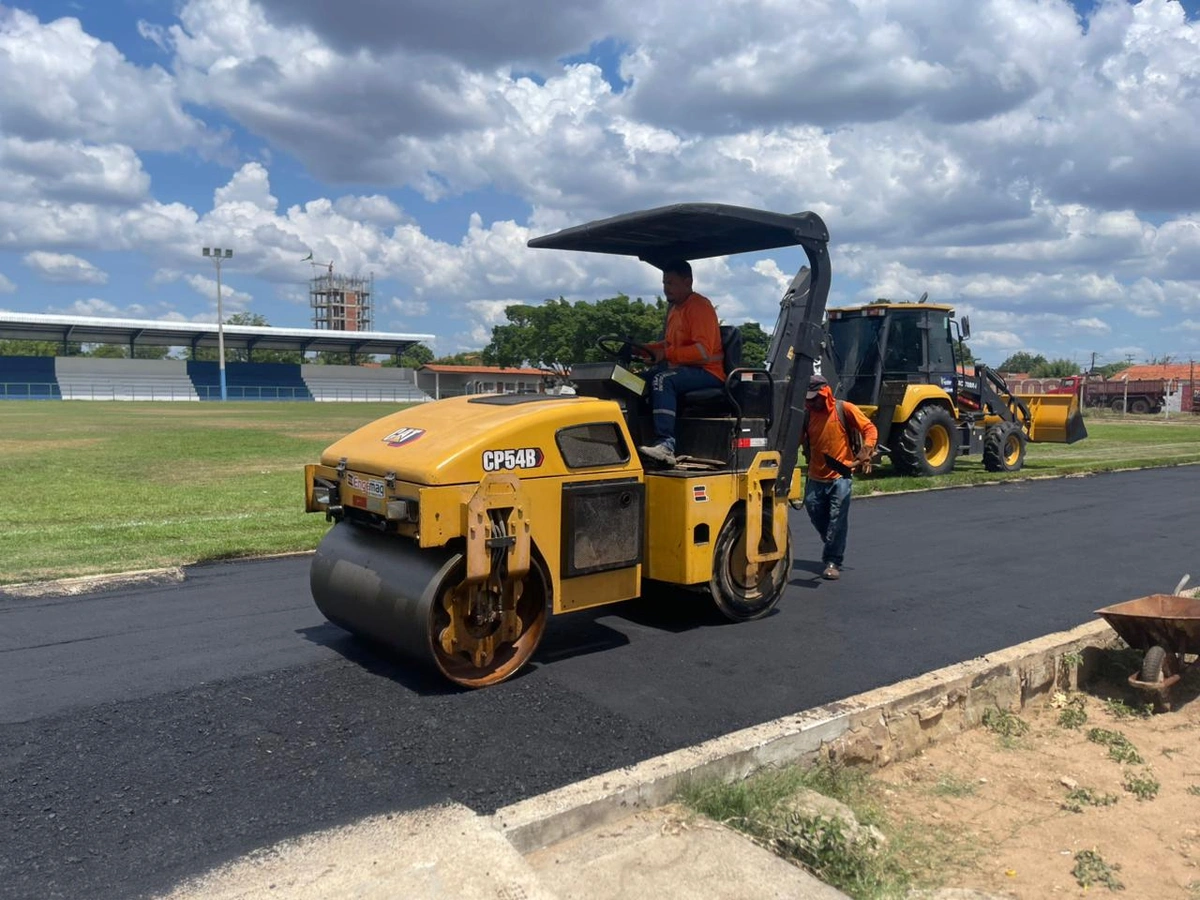 Água Branca revitaliza pista de corrida do Estádio Municipal