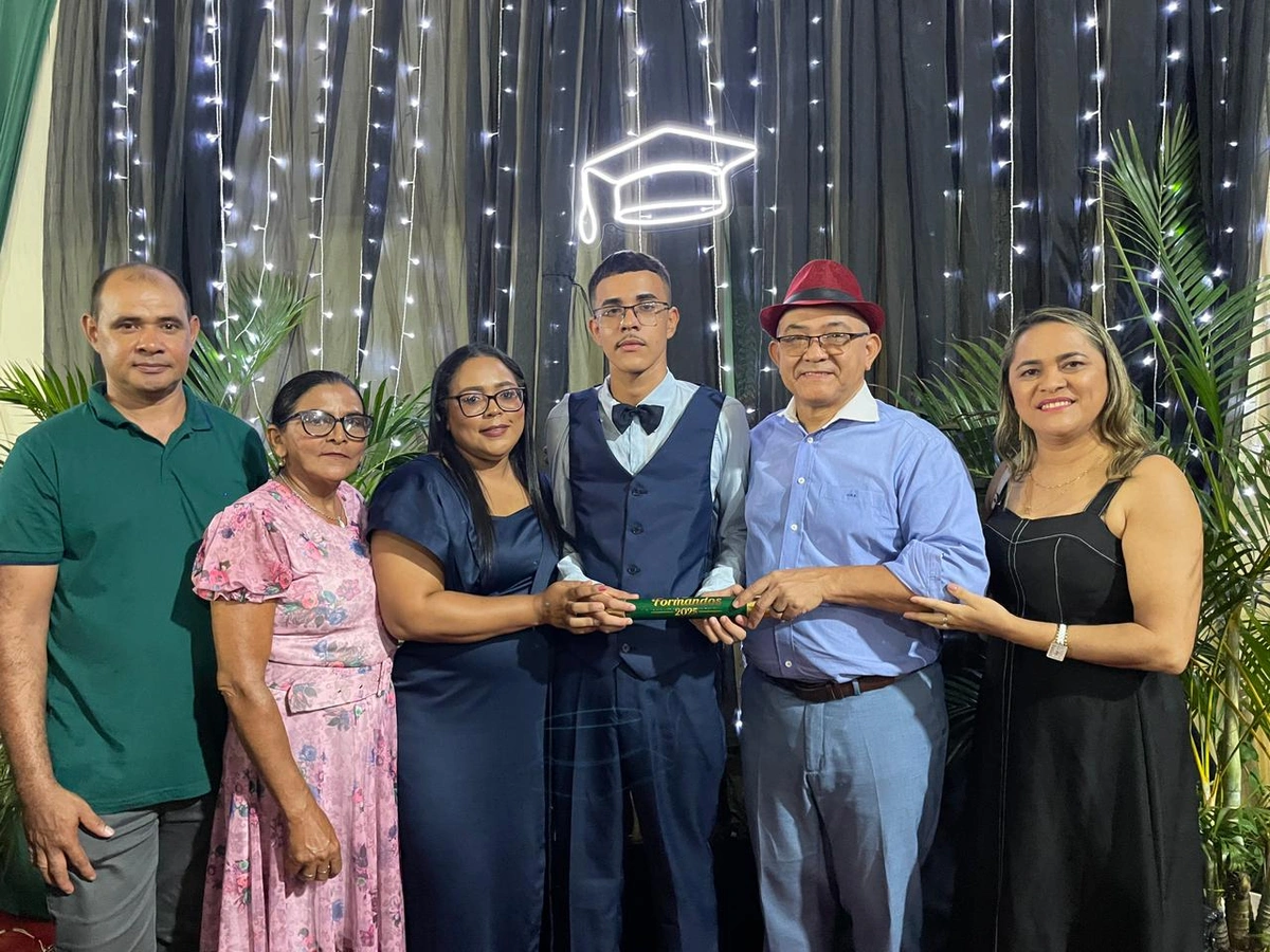 Alunos de São João do Arraial celebram formatura do Fundamental