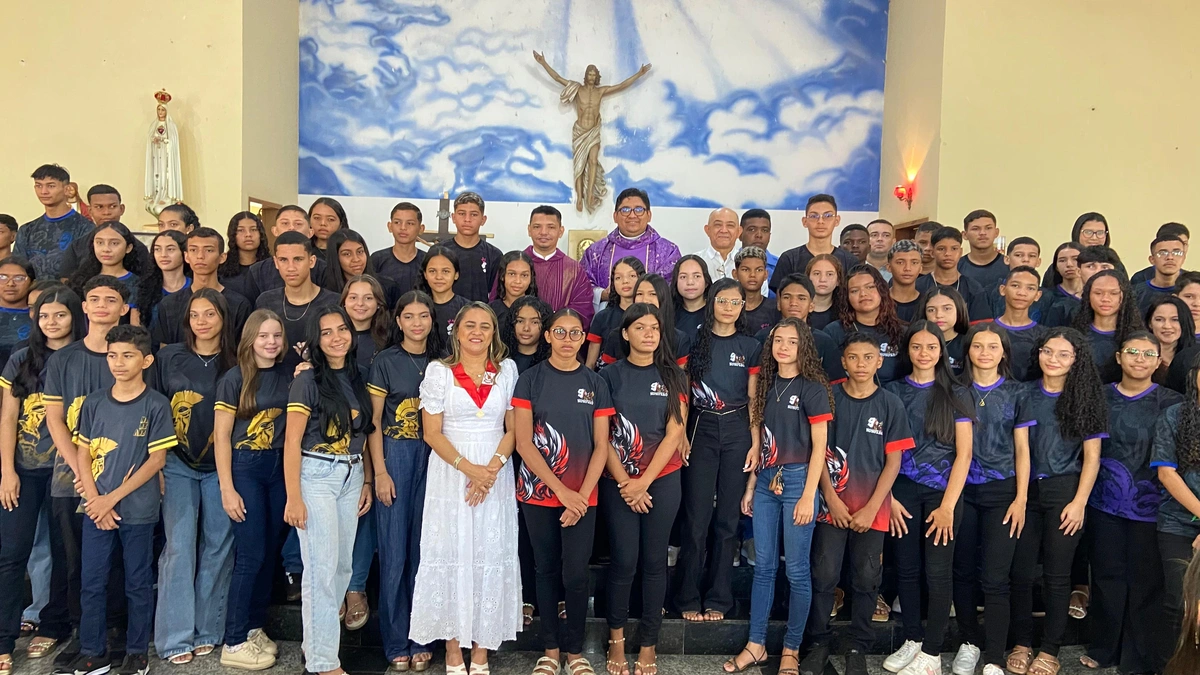 Alunos de São João do Arraial celebram formatura do Fundamental