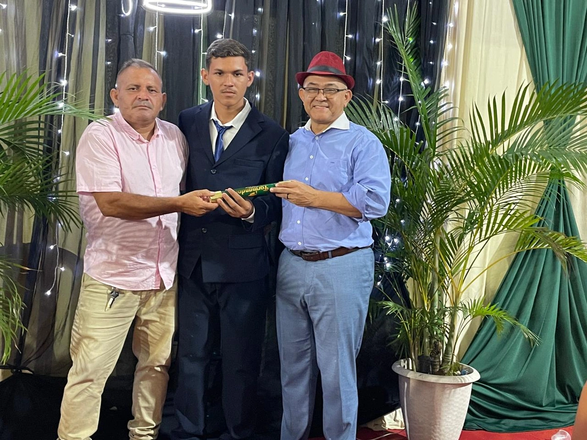 Alunos de São João do Arraial celebram formatura do Fundamental