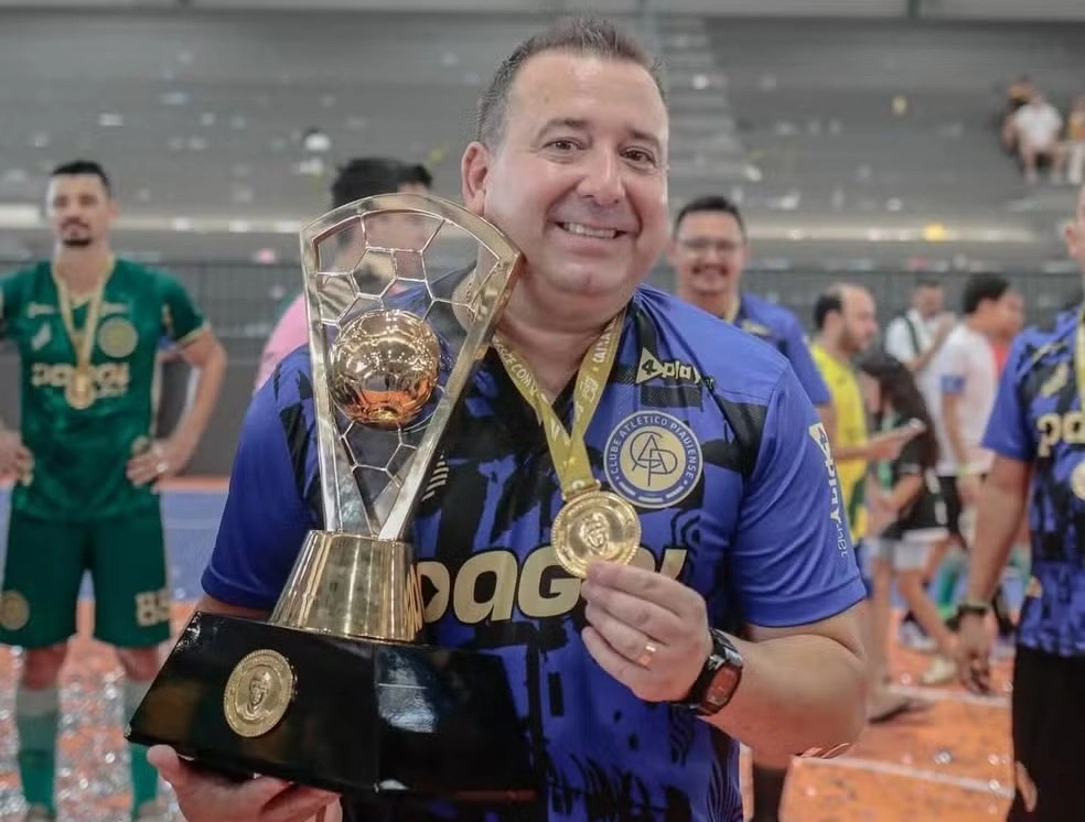 André Bié renova com o CAP Futsal para 2026