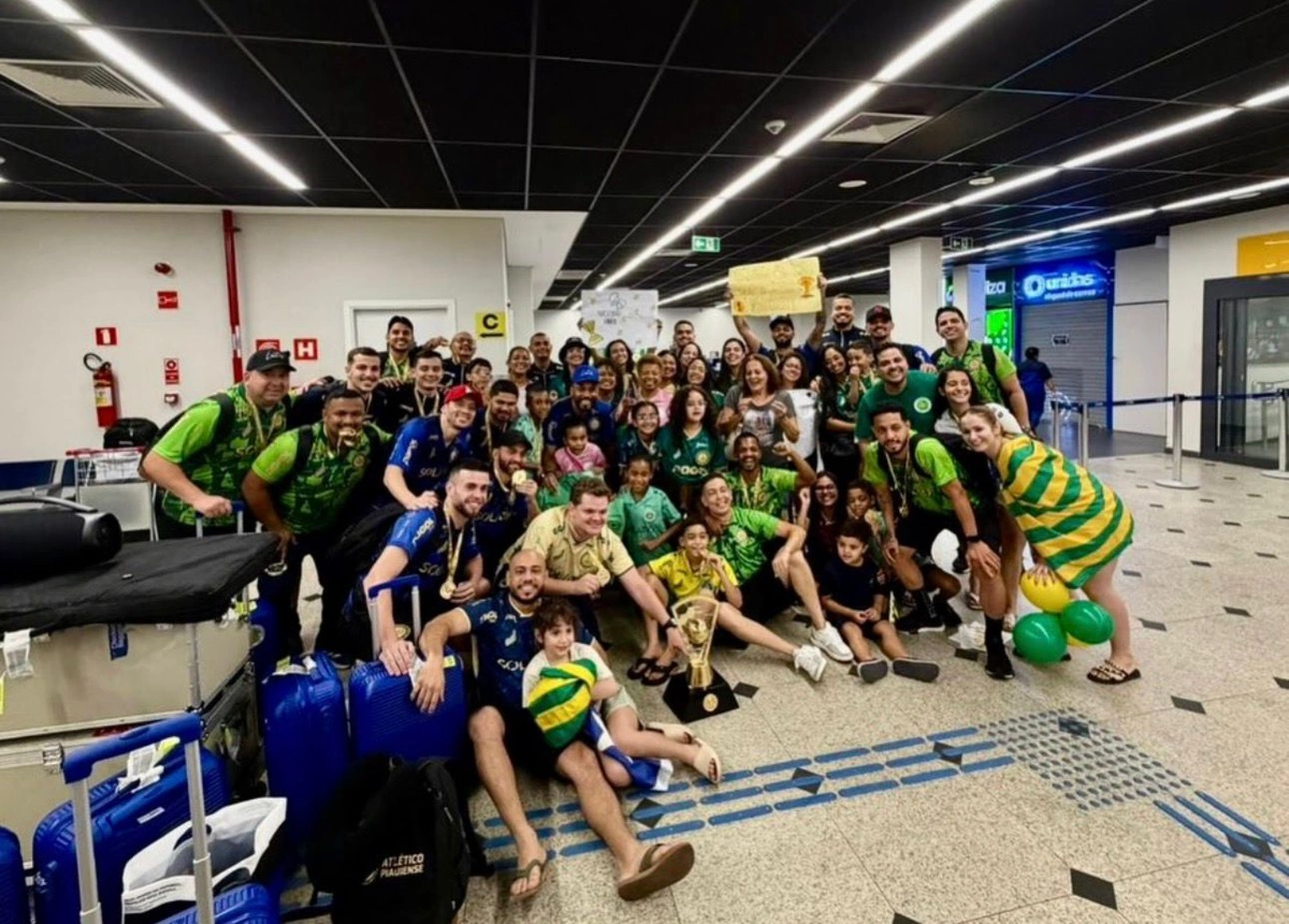 CAP volta a Teresina sob festa após título histórico do Brasileiro de Futsal