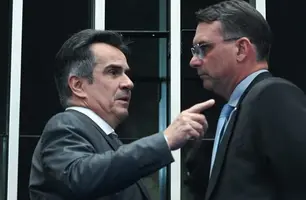 Ciro Nogueira e Flávio Bolsonaro (Foto: Andressa Anholete/Senado)