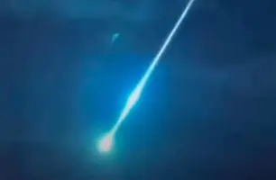 Clarão no céu assusta moradores no Nordeste e reacende mistério sobre meteoro (Foto: Reprodução)