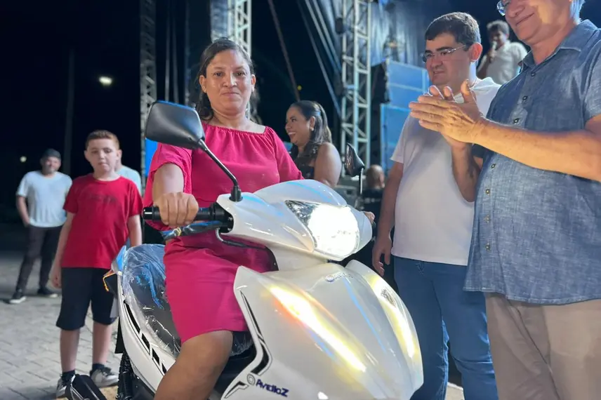 Cocal de Telha celebra 30 anos com premiações e tradicional corte do bolo