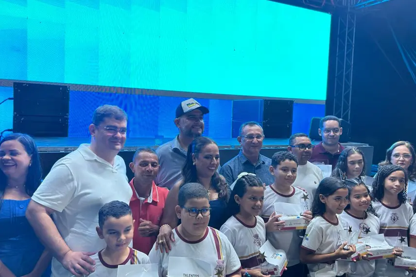 Cocal de Telha celebra 30 anos com premiações e tradicional corte do bolo